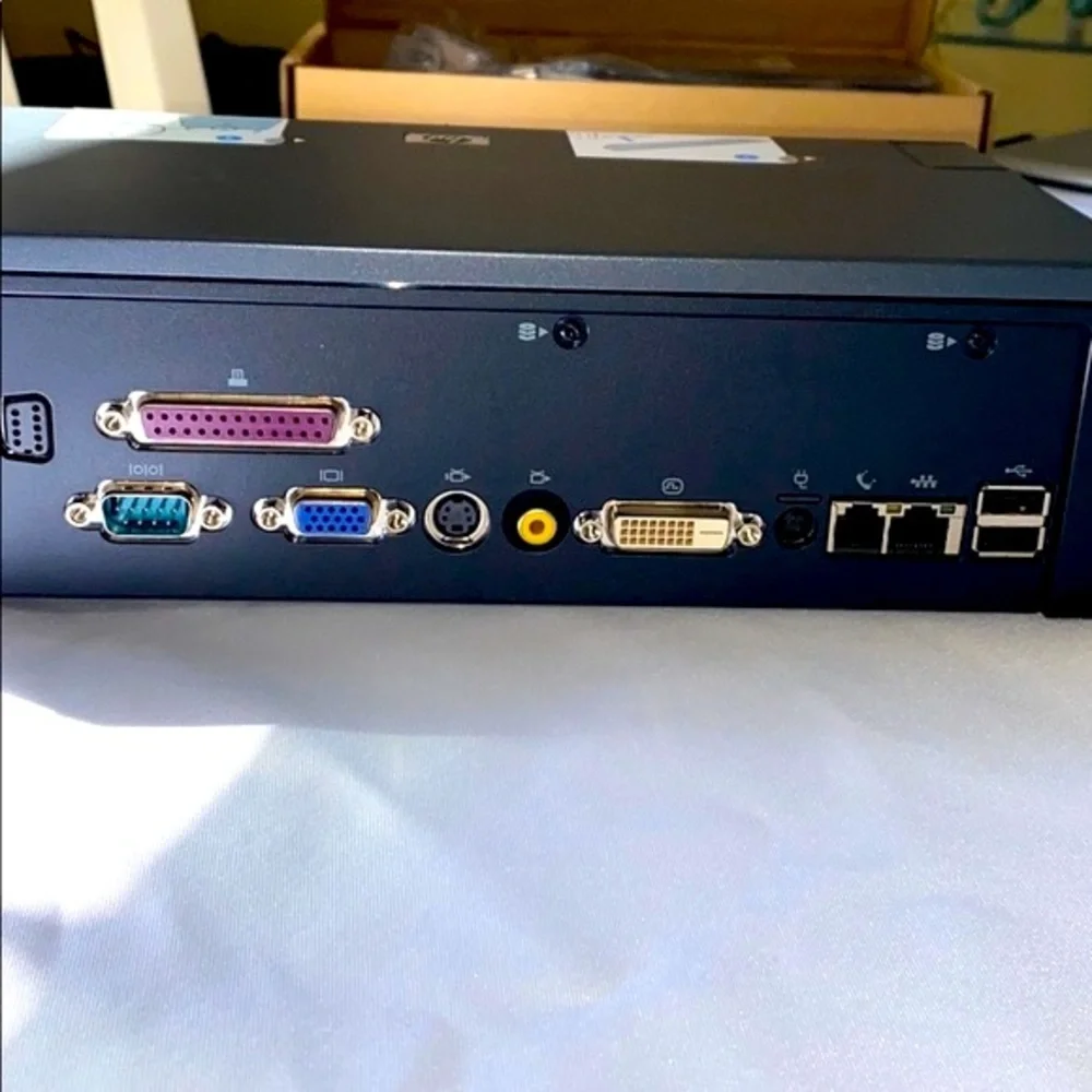 NWT HP Commercial Docking Station